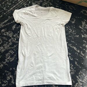 Lululemon Align Tee